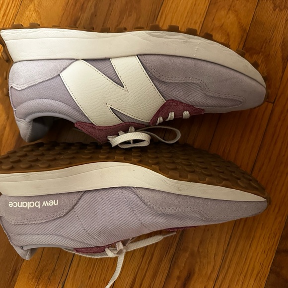 New Balance 327 Purple Sneakers - Picture 3 of 4